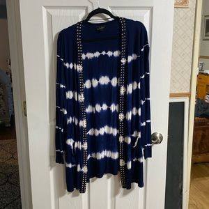 Women’s size 2x Bellini long sleeve cardigan length 35inches sleeves 25 inches